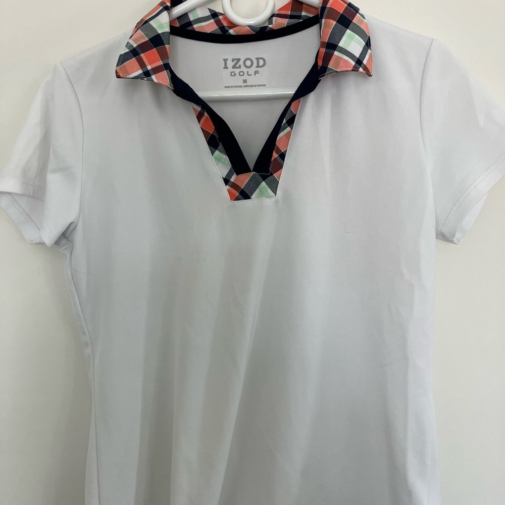 Izod women’s  medium golf shirt